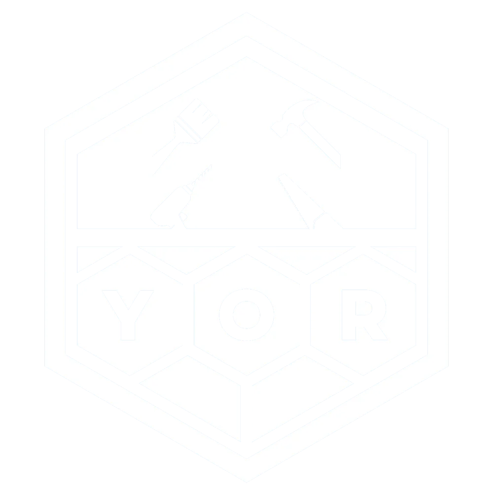 Logo-ontwerp voor klusbedrijf YOR: zeshoekig embleem met gereedschap