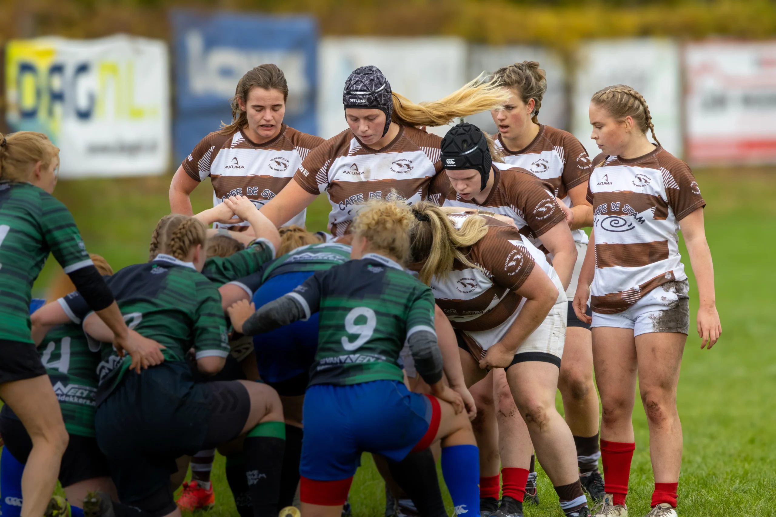 Rugbyclub The Big Bulls in Almelo – scrum bij de dames